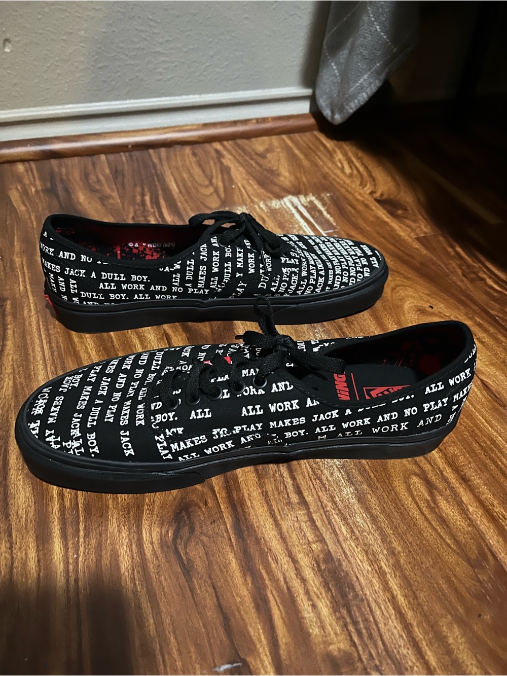 Vans Authentic X House Of Terror The Shining Men’s 9.5/Women’s 11 - Picture 3 of 5